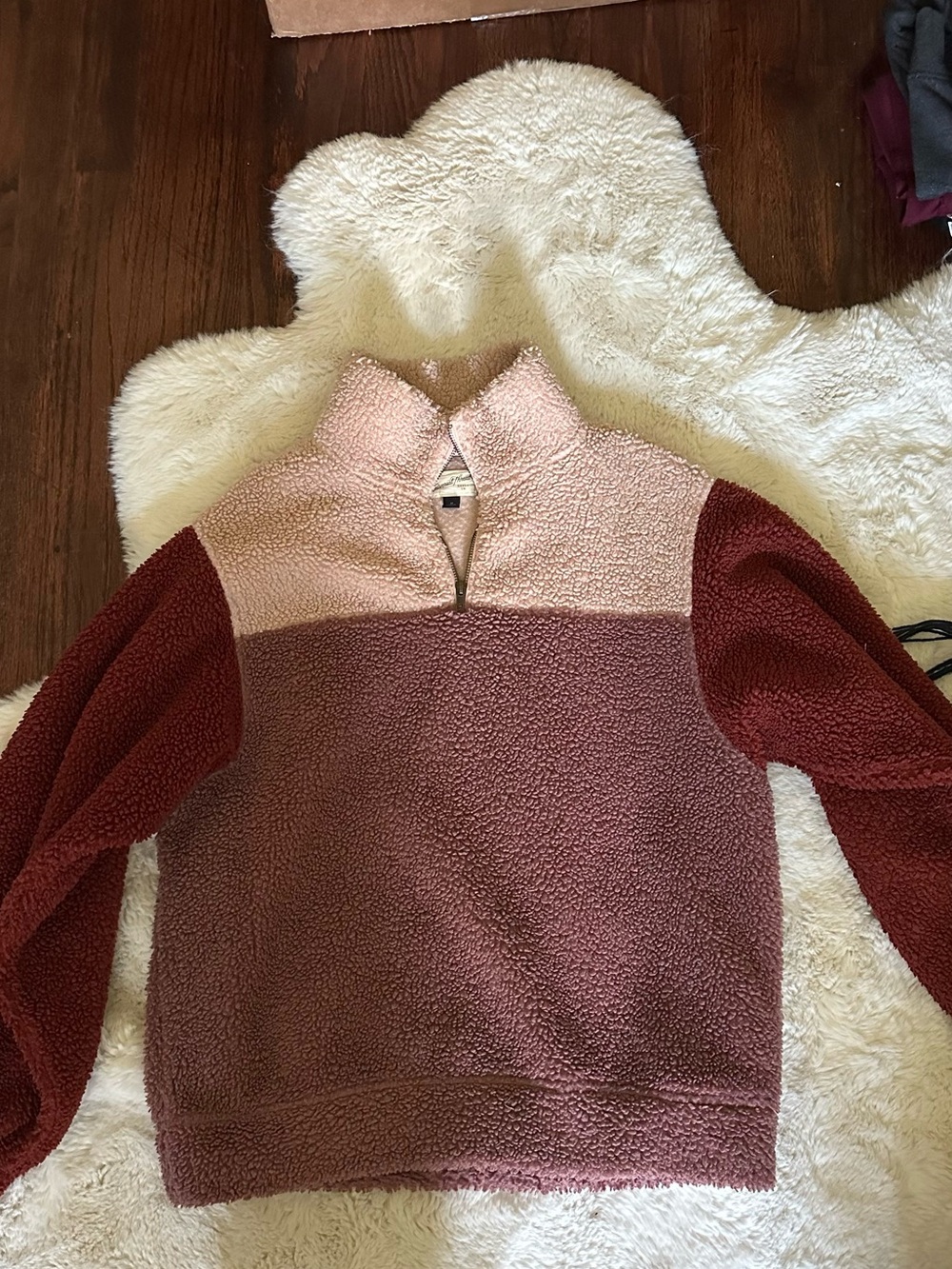 Colorblock Sherpa Pullover Sweater - Rose, Mauve & Burgundy